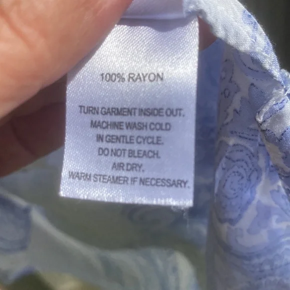 Crosby by Mollie Burch Sleeveless Lightweight Top. Like new. Worn once. - Picture 6 of 8